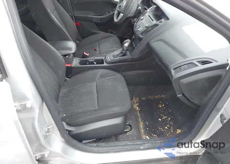 2017 Ford Focus Se z USA, uszkodzony, nr VIN 1FADP3F26HL326442